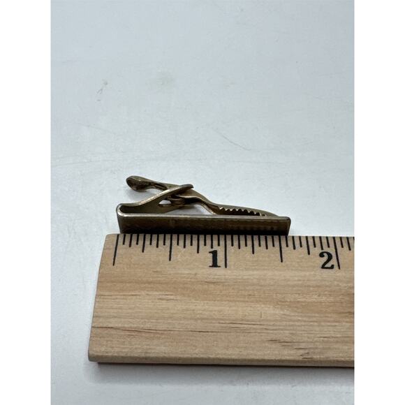 VINTAGE Mens Gold Tone Floral Pattern Tie Bar Clip Retro Dapper Fashion - Picture 3 of 4